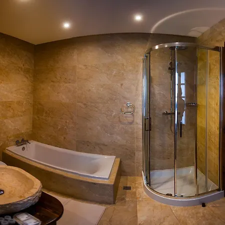 Casa Azzopardi בית הארחה 3*